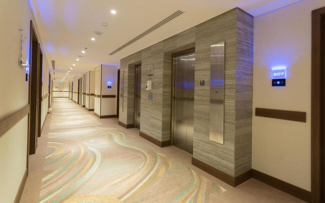 Comfort Hotel Jeddah King Road Exteriör bild