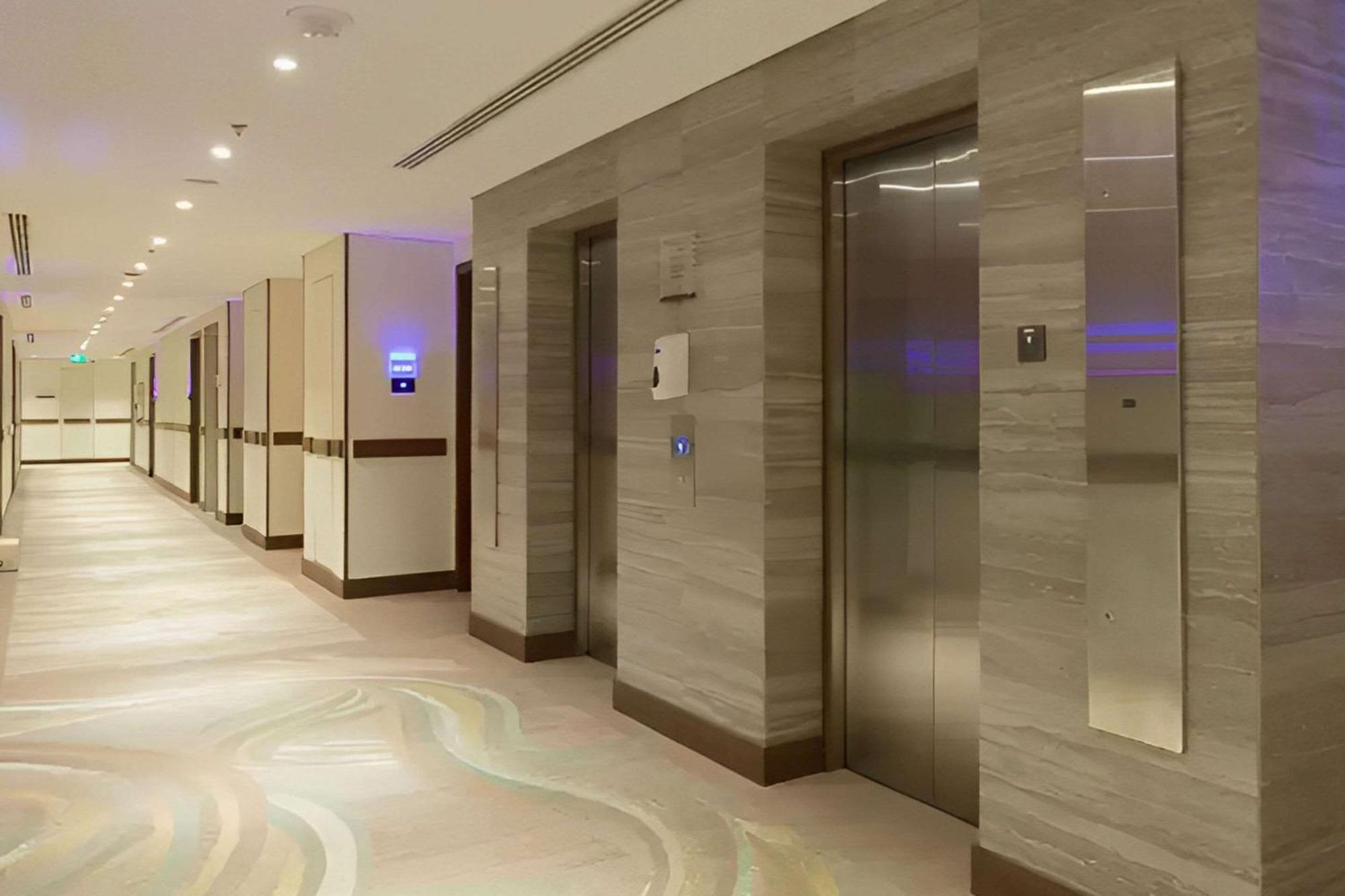 Comfort Hotel Jeddah King Road Exteriör bild